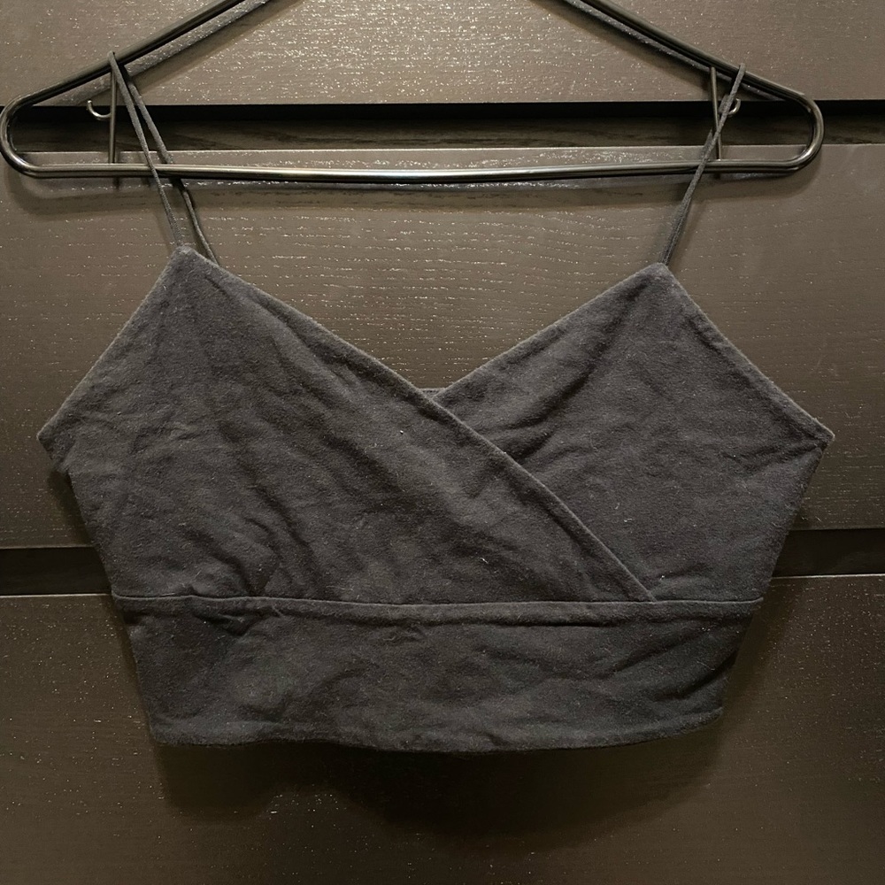 2 for $10 black and white cropped v-neck tank tops